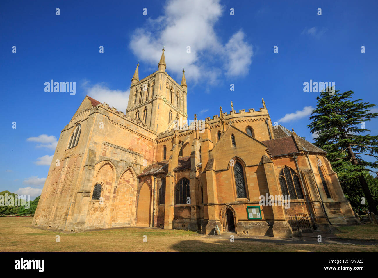 Pershore Abbey aus dem Süden, Worcestershire, England Stockfoto