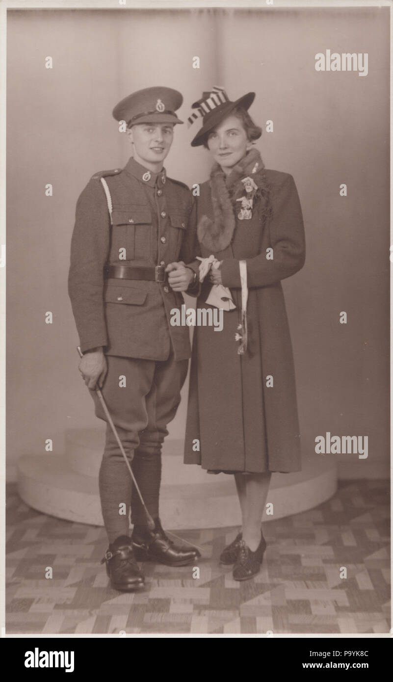 Vintage East Ham Foto von einem Soldaten namens John und eine Dame namens Irene Stockfoto