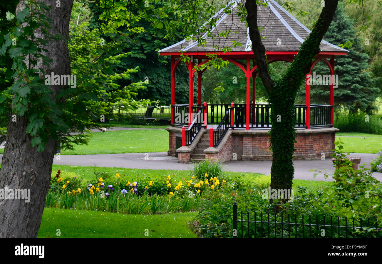 Musikpavillon in der Spaziergänge, historischen Park aus dem 18. Jahrhundert mit Wanderwegen. Kings Lynn, Norfolk, England, Großbritannien Stockfoto