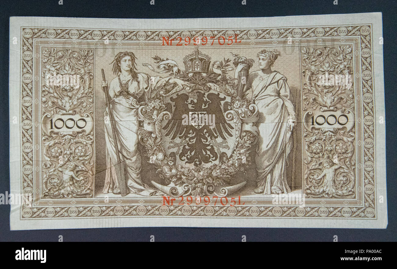 1910 Deutschland 1000 Mark Reichsbanknote ausgestellt am 21. April 1910. Stockfoto