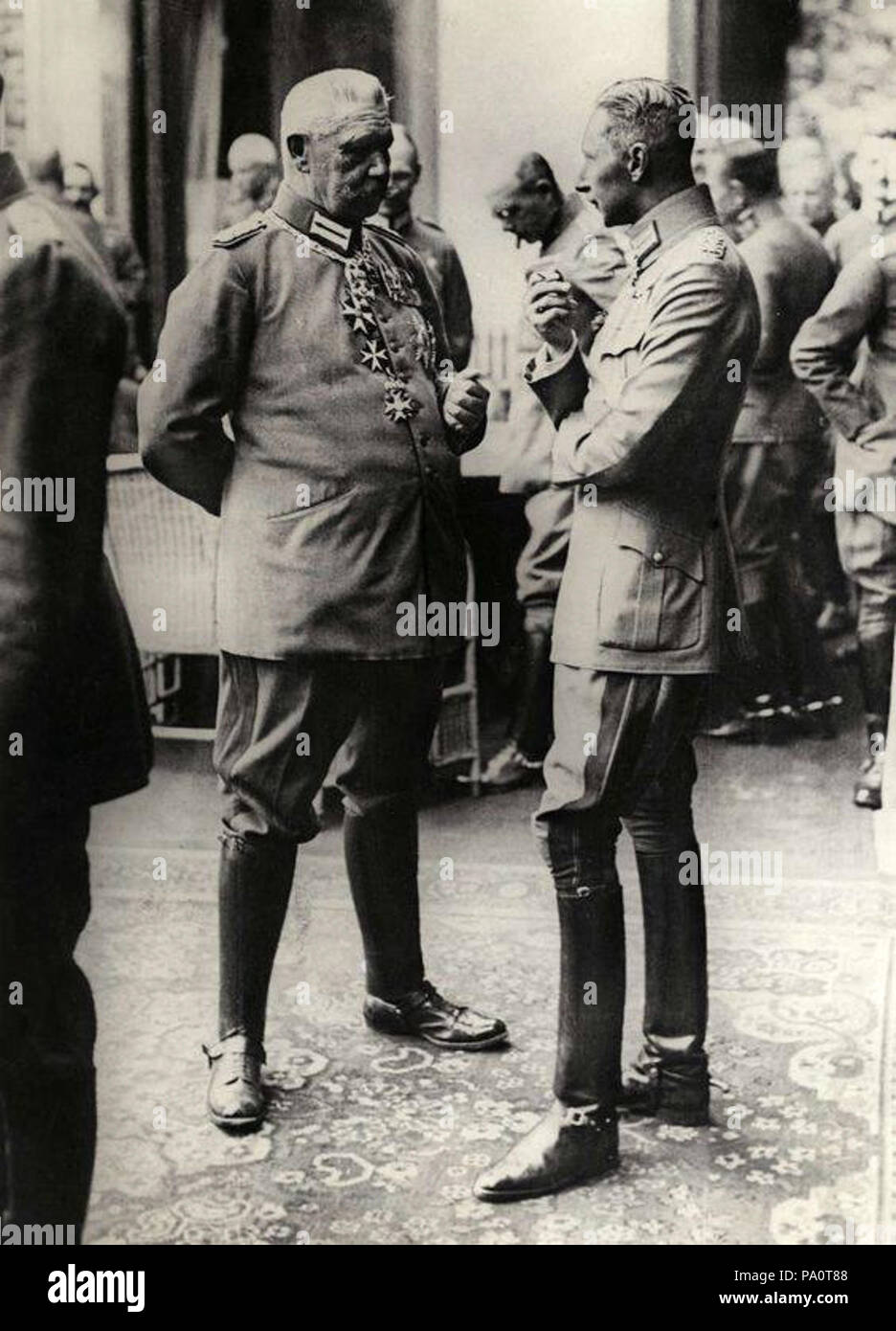 645 Feldmarschall Paul von Hindenburg Kronprinz Wilhelm III Juni 1918 Stockfoto