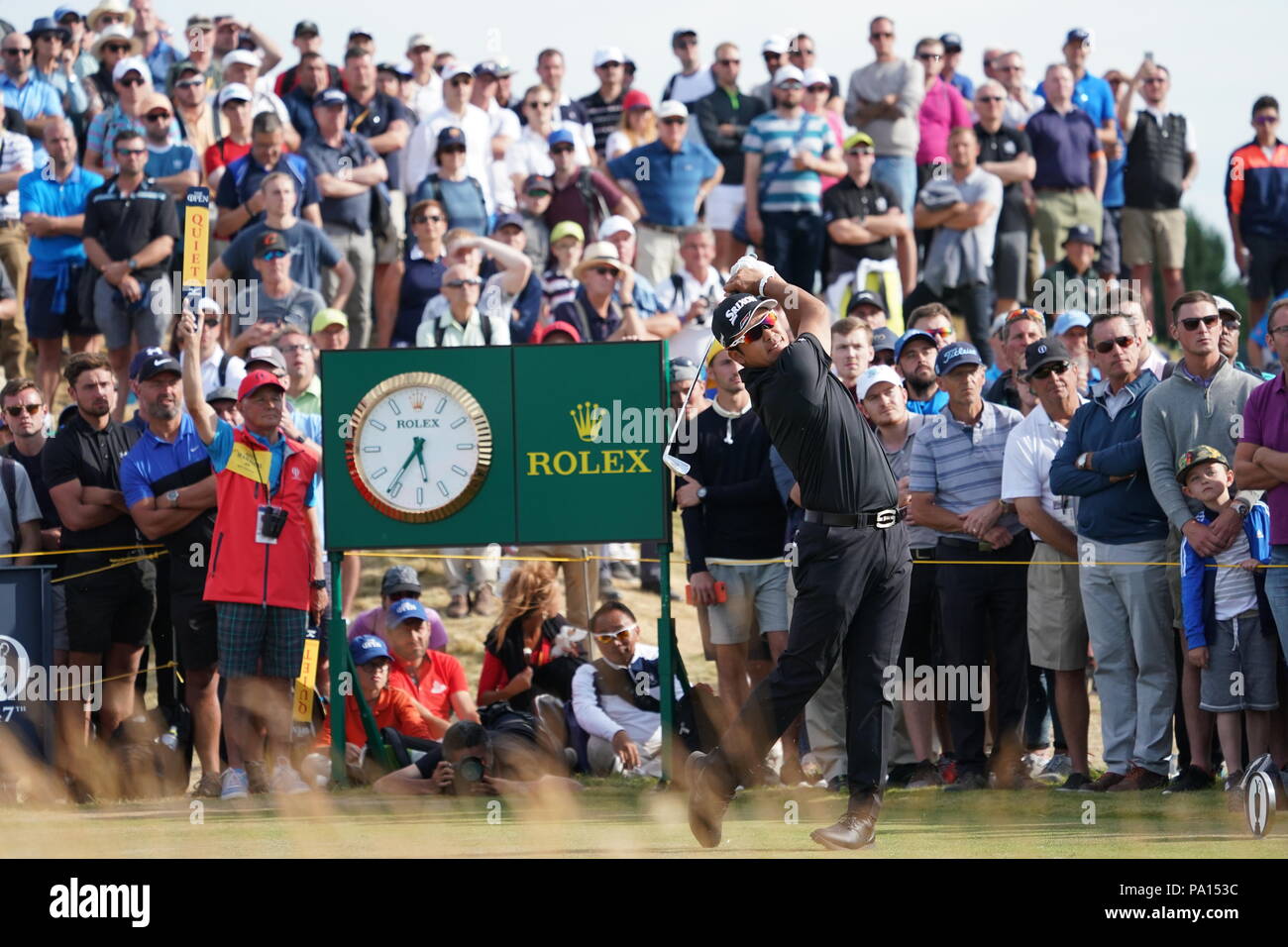 Carnoustie, Angus, Schottland. 19. Juli 2018. Japans Hideki Matsuyama zweigt weg während der ersten Runde der 147. Open Golf Championship an der Carnoustie Golf Links in Carnoustie, Angus, Schottland, am 19. Juli 2018. Credit: Koji Aoki/LBA SPORT/Alamy leben Nachrichten Stockfoto