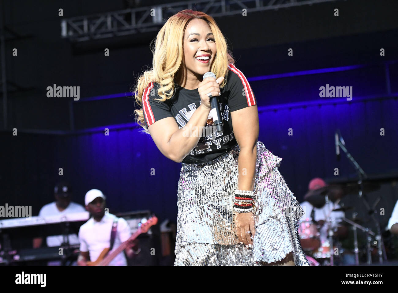 Philadelphia, Pennsylvania, USA. 19. Juli 2018. Grammy Award-winning Gospel Sänger, Radio Host- und Reality-TV-Star, ERICA CAMPBELL, die live auf der Dell Music Center in Philadelphia PA Credit: Ricky Fitchett/ZUMA Draht/Alamy leben Nachrichten Stockfoto