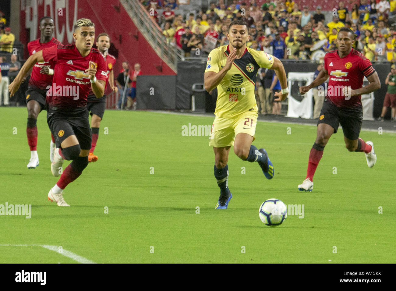 Glendale, Arizona, USA. 19. Juli 2018. Der Verein Amerika HENRY MARTIN (21) jagt den Ball gegen Manchester United Donnerstag, 19. Juli 2018, an der Universität von Phoenix Stadium in Glendale, Arizona. Manchester United gebunden 1-1 gegen Club America. Credit: Jeff Braun/ZUMA Draht/Alamy leben Nachrichten Stockfoto