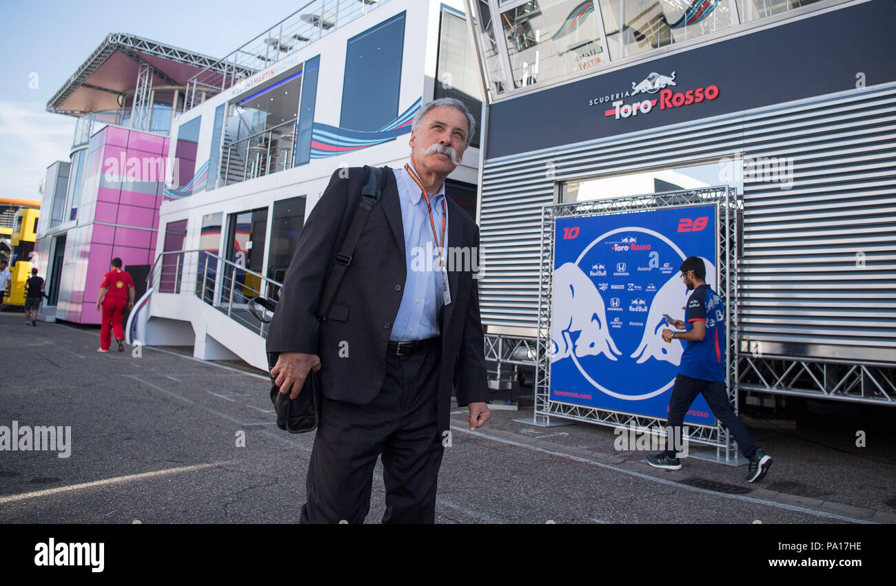 Hockenheim, Deutschland. 20. Juli 2018. Motorsport: Formel 1-Weltmeisterschaft, Deutschen Grand Prix: Chase Carey, CEO der Formel 1 Gruppe, Ankunft in den Paddock. Credit: Sebastian Gollnow/dpa/Alamy leben Nachrichten Stockfoto