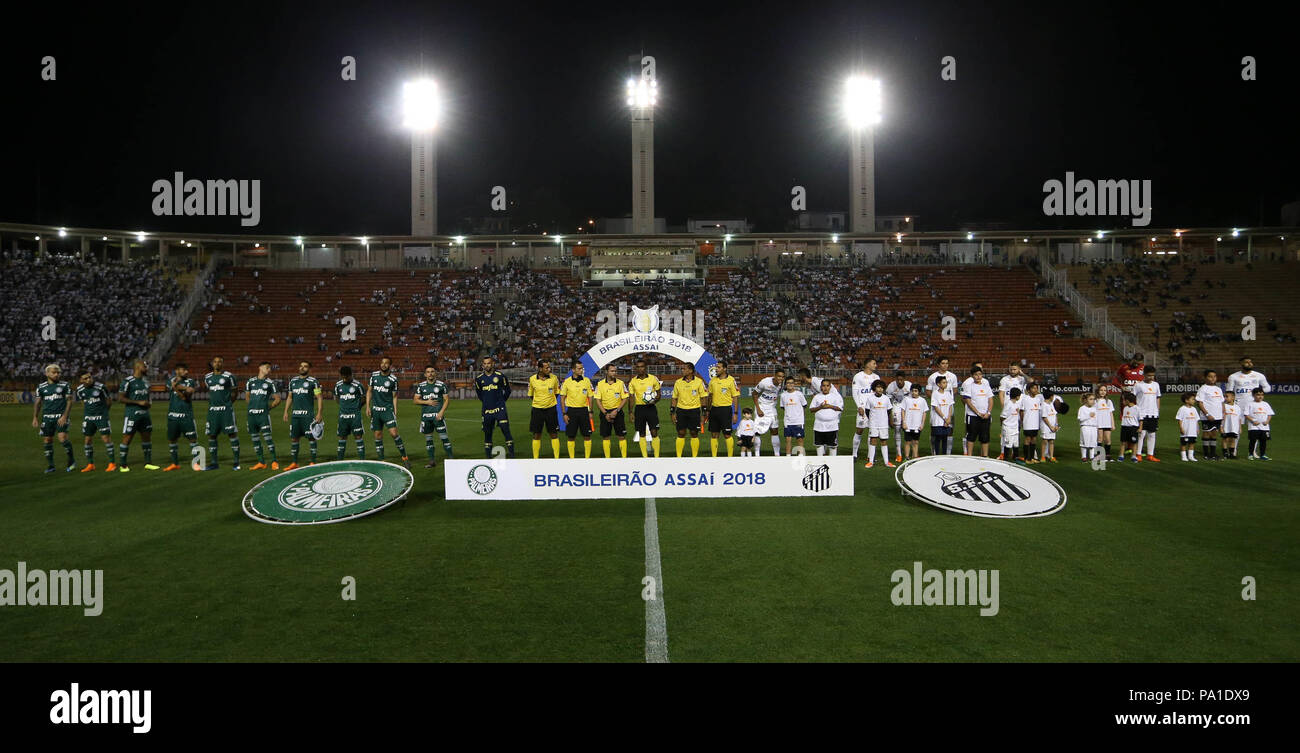 SÃO PAULO, SP - 19.07.2018: SANTOS X PALMEIRAS - Das Team von SE Palmeiras, gegen die Santos FC Team während ein Gleiches gilt für die 13. Runde der brasilianischen Meisterschaft, Serie A, im Pacaembu-stadion. (Foto: Cesar Greco/Fotoarena) Stockfoto