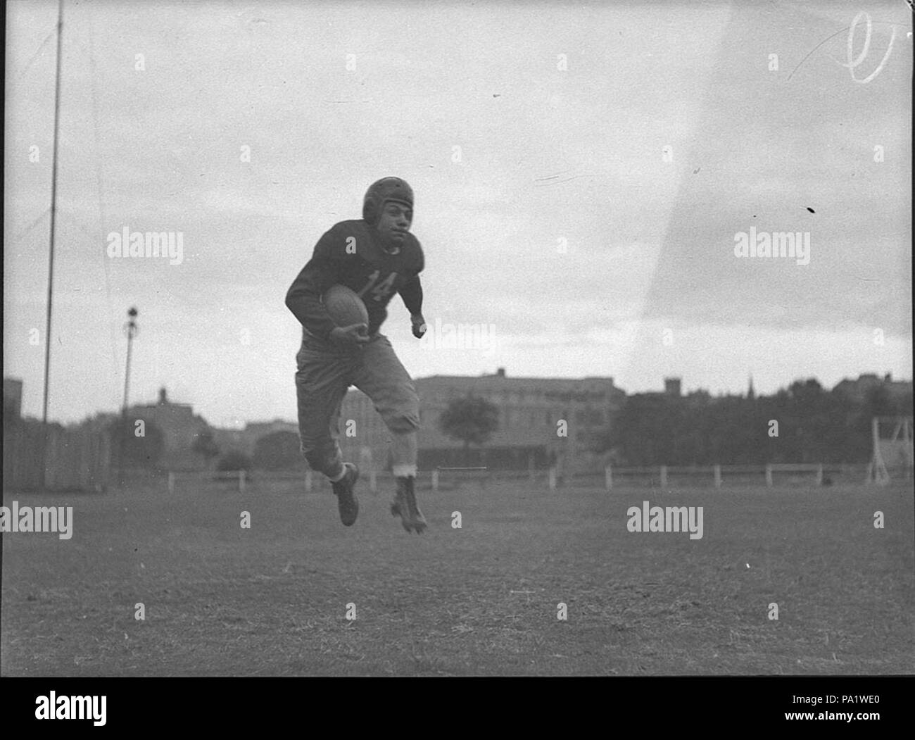 254 SLNSW 29664 American American Football Spiel am Sportplatz sic Armee v Marine Stockfoto