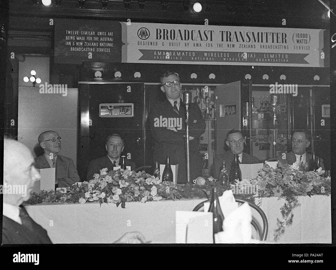 250 26388 SLNSW AWA Radiola Konferenz Rathaus Stockfoto