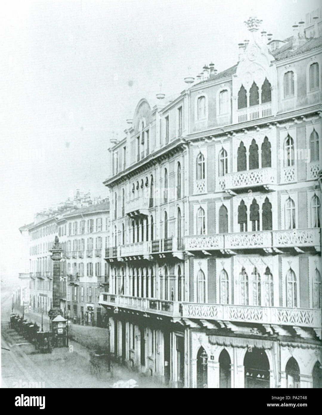 173 Mailand, Largo San Babila, 07. Stockfoto