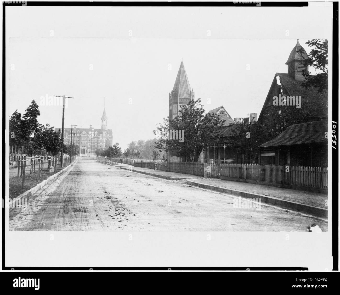 99 Addison Avenue nach Norden an der Fisk University, Nashville, Tennessee, die Fisk Jubilee Hall, Memorial Chapel und die Daniel Hand Modell Schule LCCN 90712951 Stockfoto