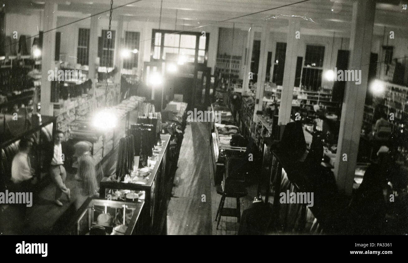 126 Intérieur du magasin L. S. Lazure BNQ P748 S1 P2859 Stockfoto