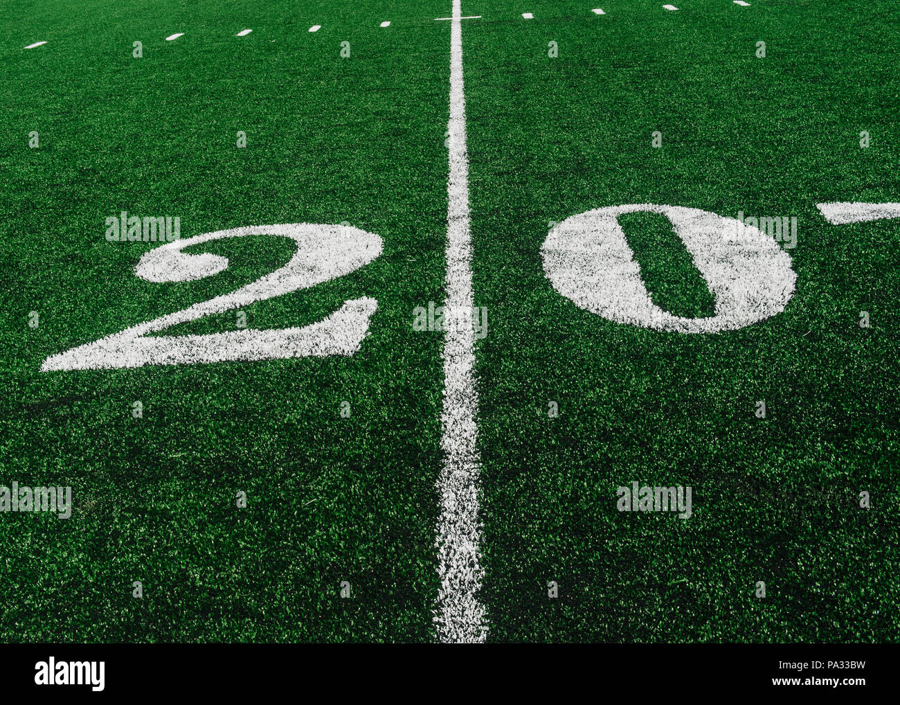 20-Yard-Linie auf American-Football-Feld kopieren Raum Stockfoto