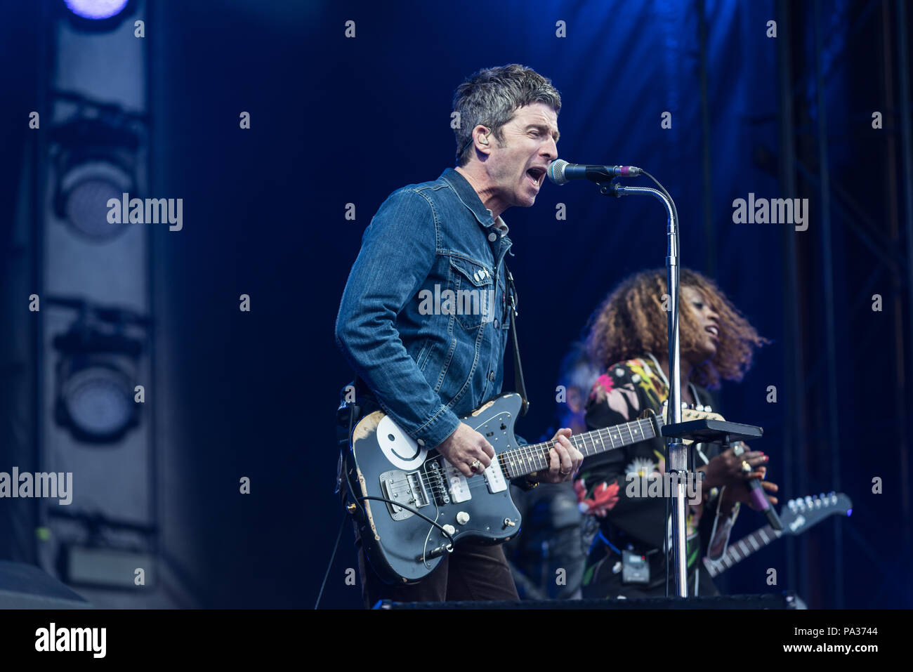 Liam Gallaghers Hoch fliegende Vögel, auch bei Edinburgh Castle Juli 2018 live, Teil der britischen Große Tour Stockfoto