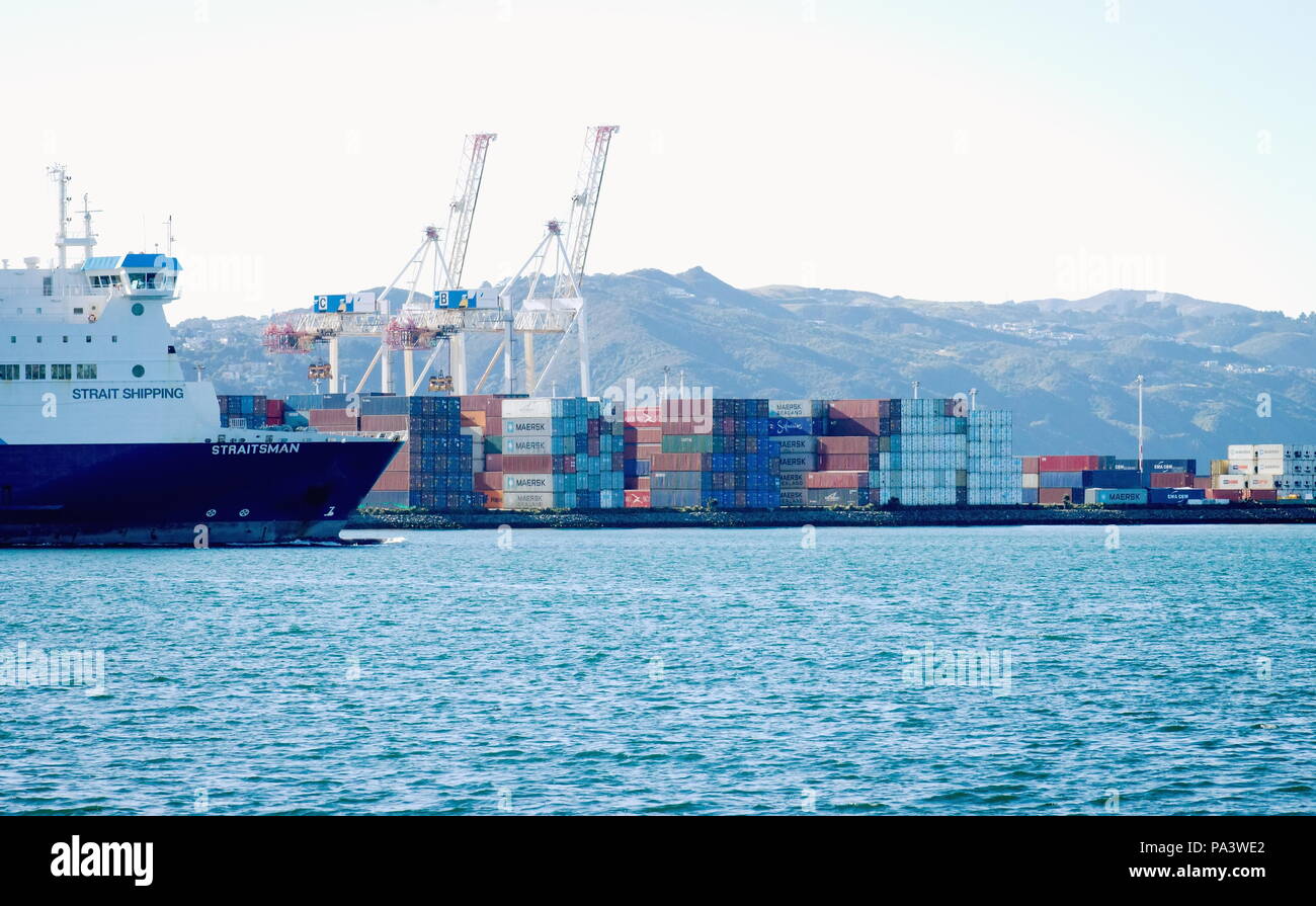 Wellington, Neuseeland - 4. Juni 2016: Die BLUEBRIDGE Cook Strait Fähre Passagiere, Fahrzeuge und Fracht zwischen Wellington und Picton täglich. Stockfoto
