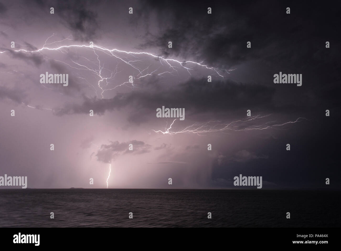 Gewitter am Meer, die Kimberley, Australien Stockfoto