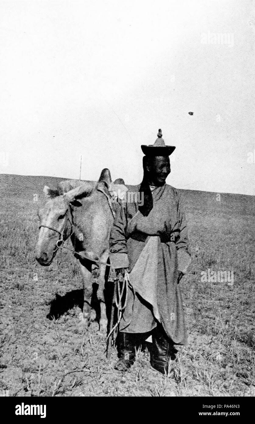 . Englisch: Foto Über von mongolischen Ebenen eines Naturforschers Konto von Chinas "Große Nordwesten". ca. 1920 85 ein Nomade der mongolischen Ebenen Stockfoto