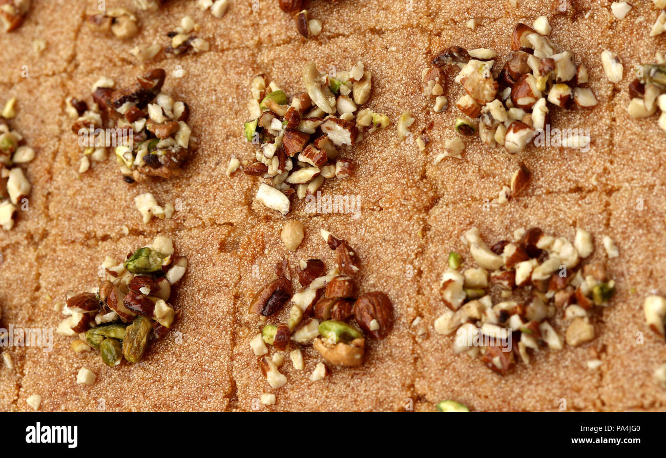 Arabisch Desserts mit Muttern Stockfoto