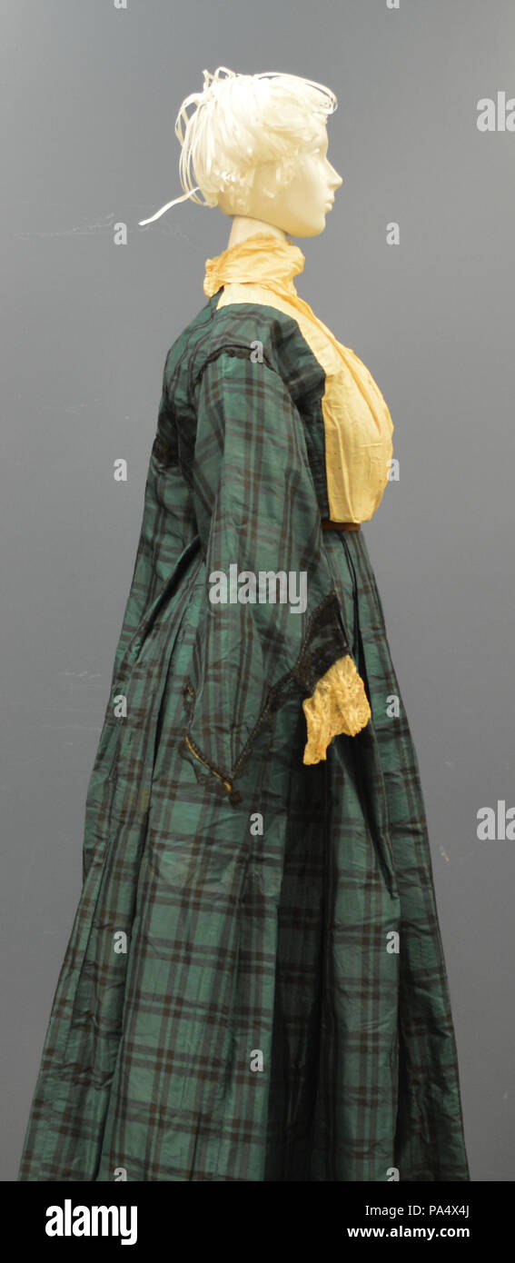 659 Fluesmeier Familie Hochzeit Kleid Stockfoto