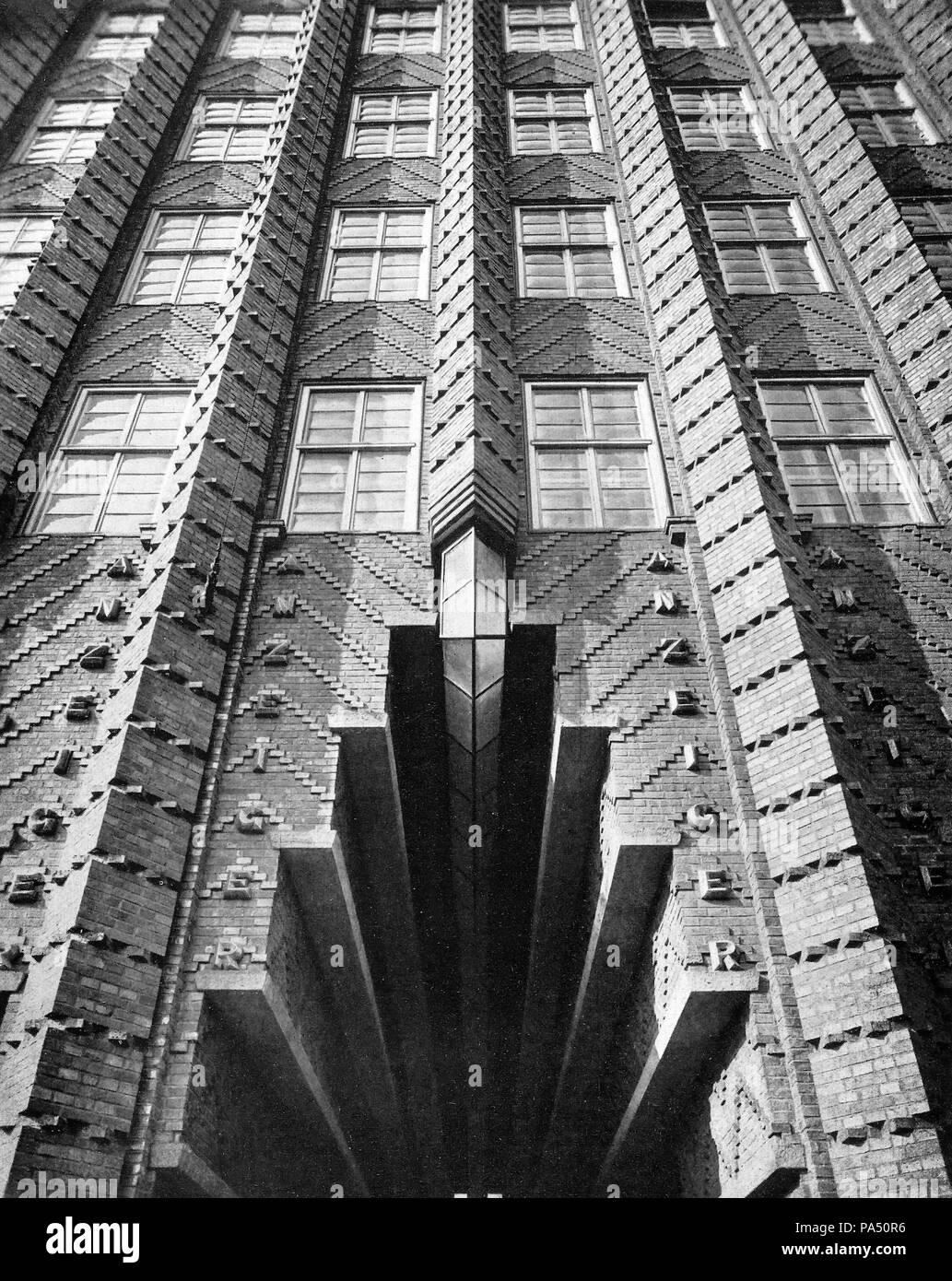 21 Anzeiger Hochhaus Detail der Fassade Fritz Höger Carl Dransfeld Goseriede ab Mitte Hannover Deutschland Stockfoto