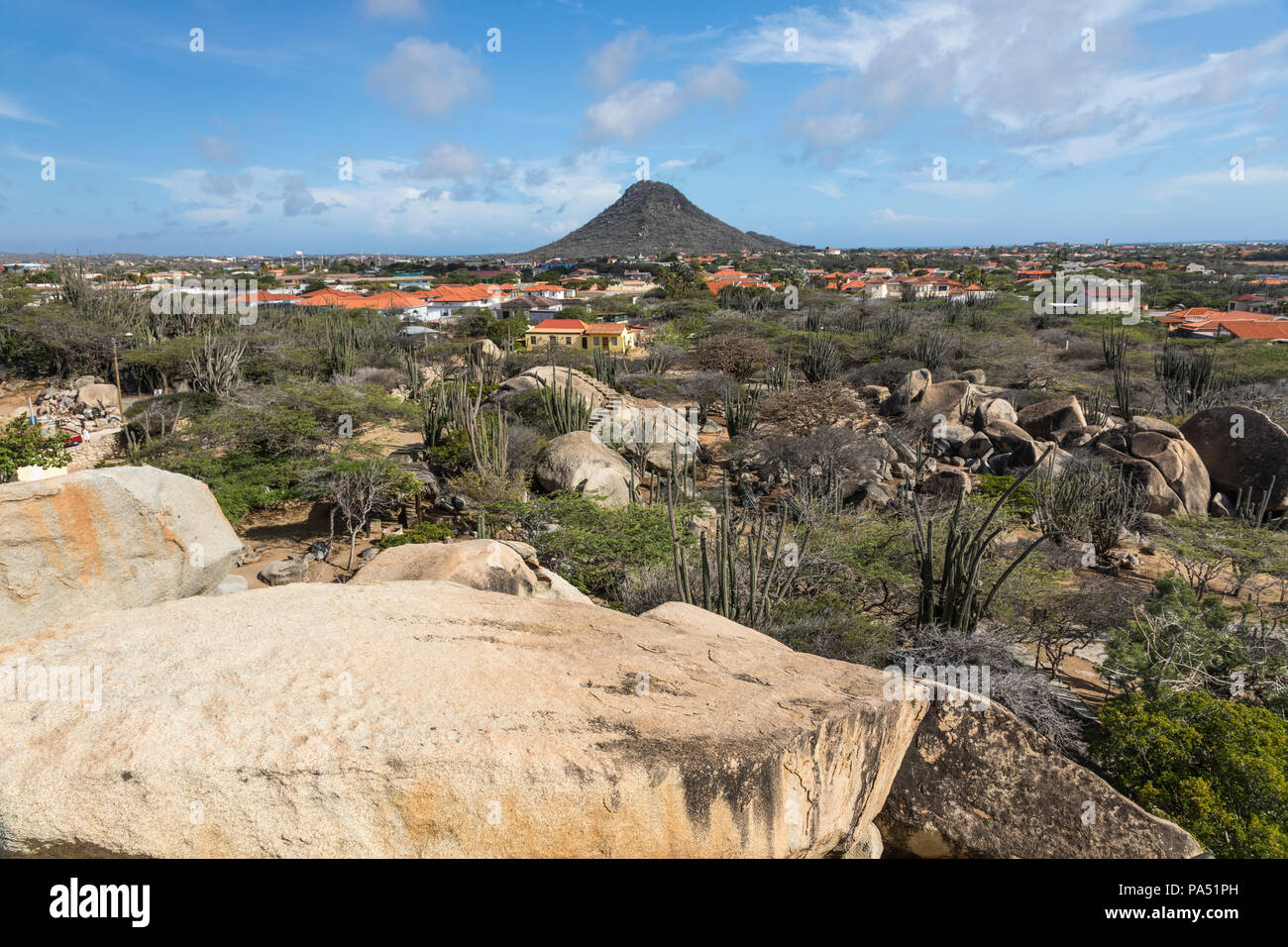 Blick auf hooiberg von oben Casibari Felsformationen, Aruba, Karibik Stockfoto