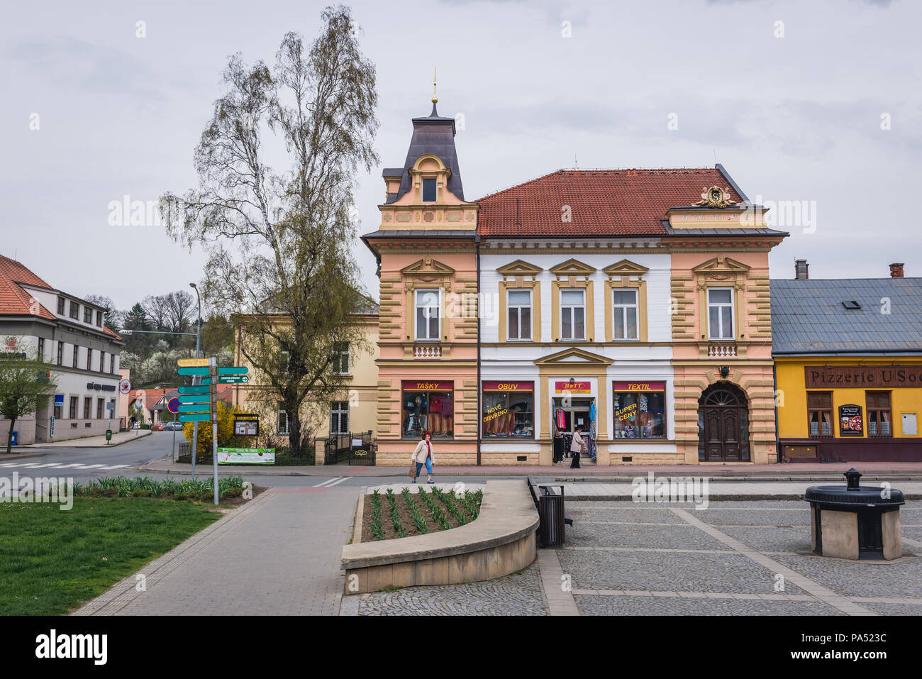 Gebäude auf dem Masaryk-platz in Wisowitz, Südböhmen, Mähren in der Tschechischen Republik Stockfoto