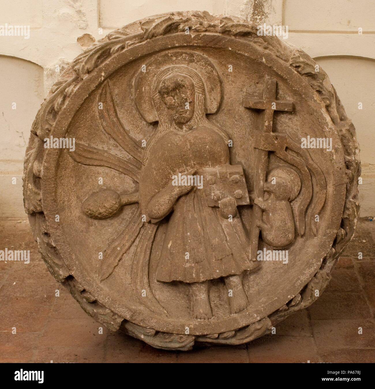 Schlüssel des Bogens von der Basilika von Santa María de Mataró, 15. Jahrhundert, architektonisches Element. Stockfoto