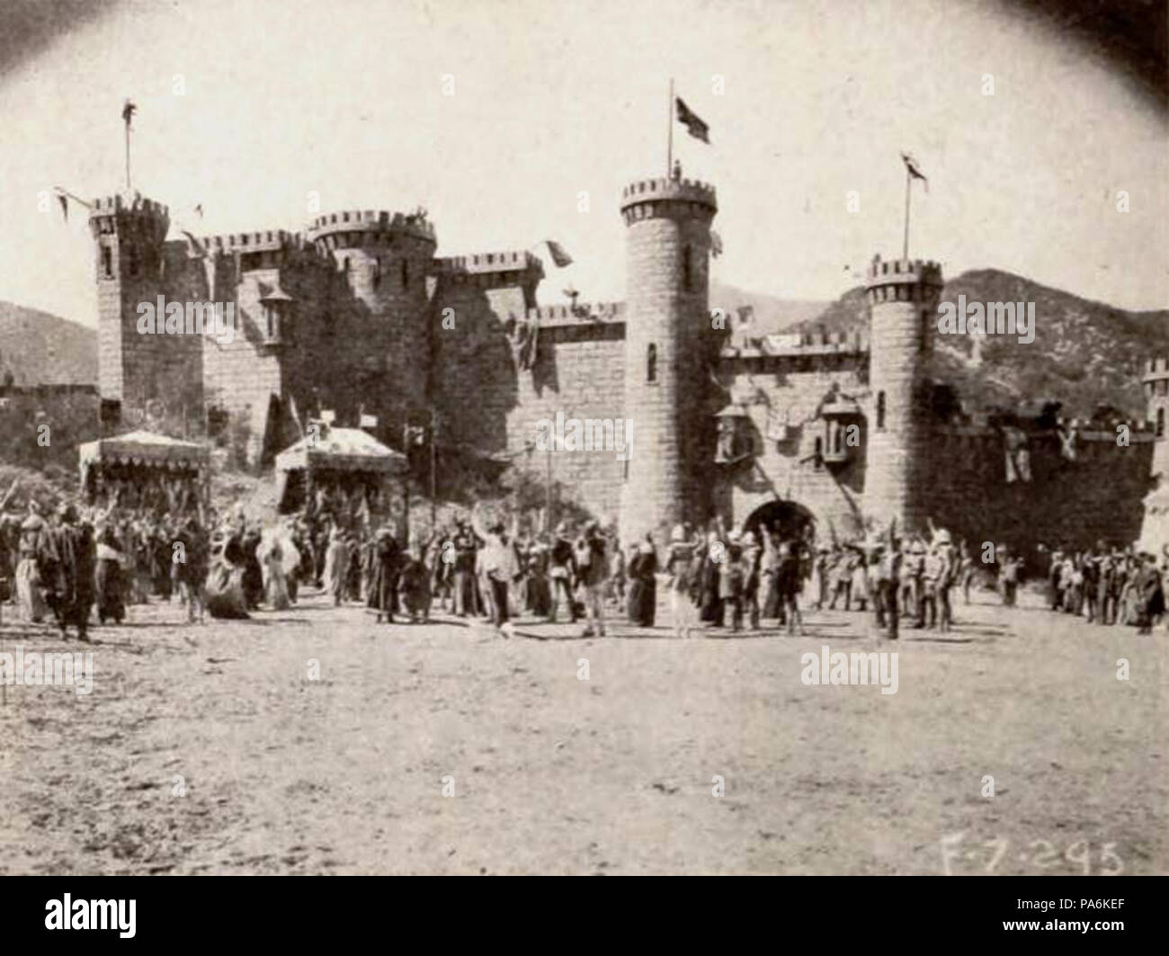 78A Connecticut Yankee in King Arthur's Court (1921) - 6. Stockfoto