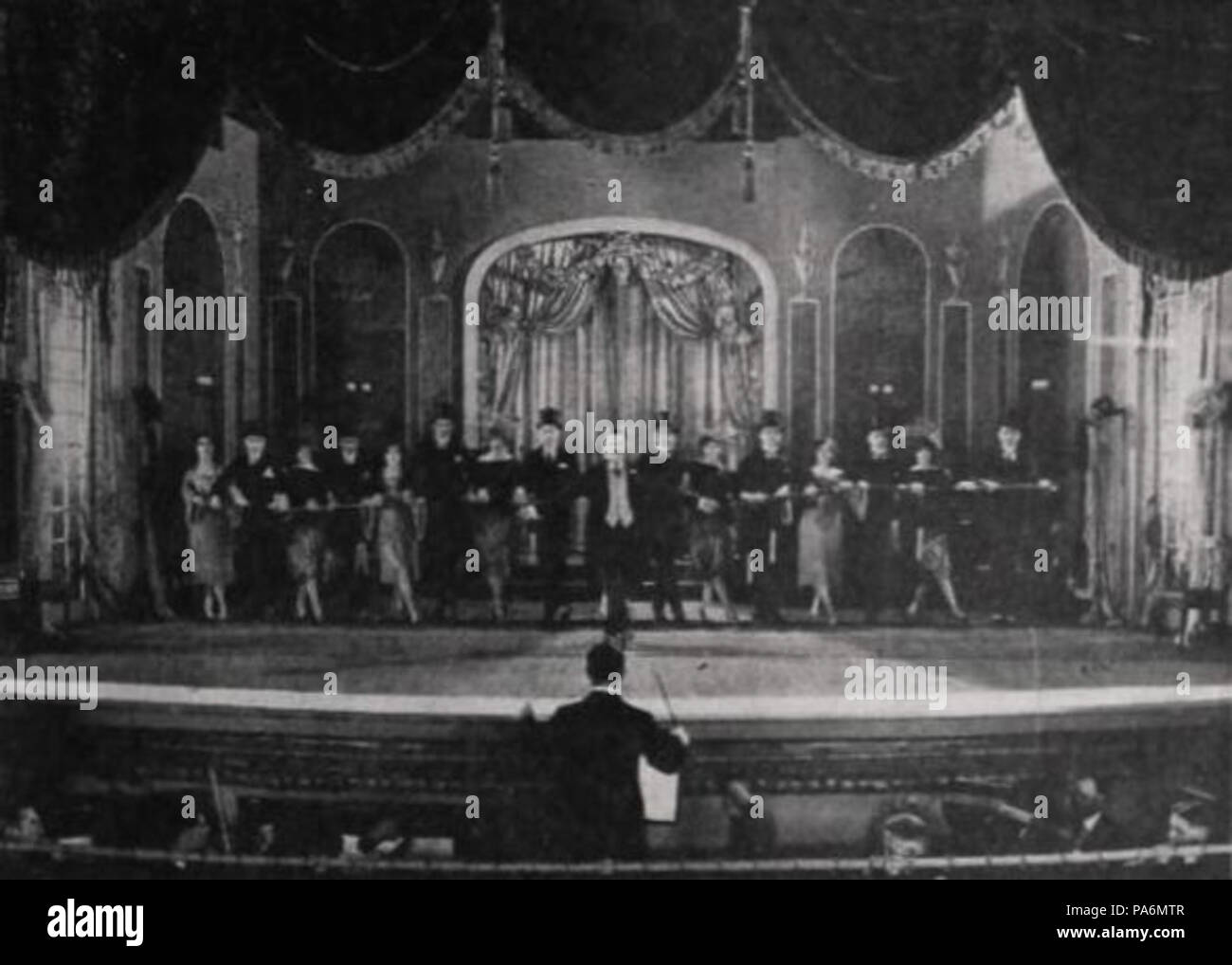 105 Nach der Show (1921) - 5. Stockfoto