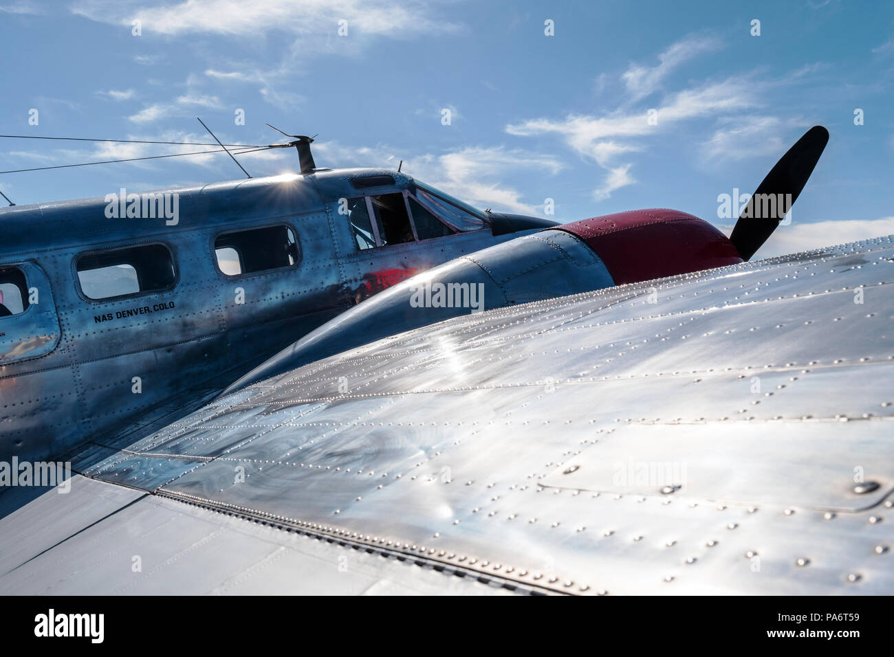 Beechcraft Modell 18;/Buche; UC-45 J Navigator; SNB-1 Kansan; US Navy; Salida Fly-in & Air Show; Salida, Colorado, USA Stockfoto
