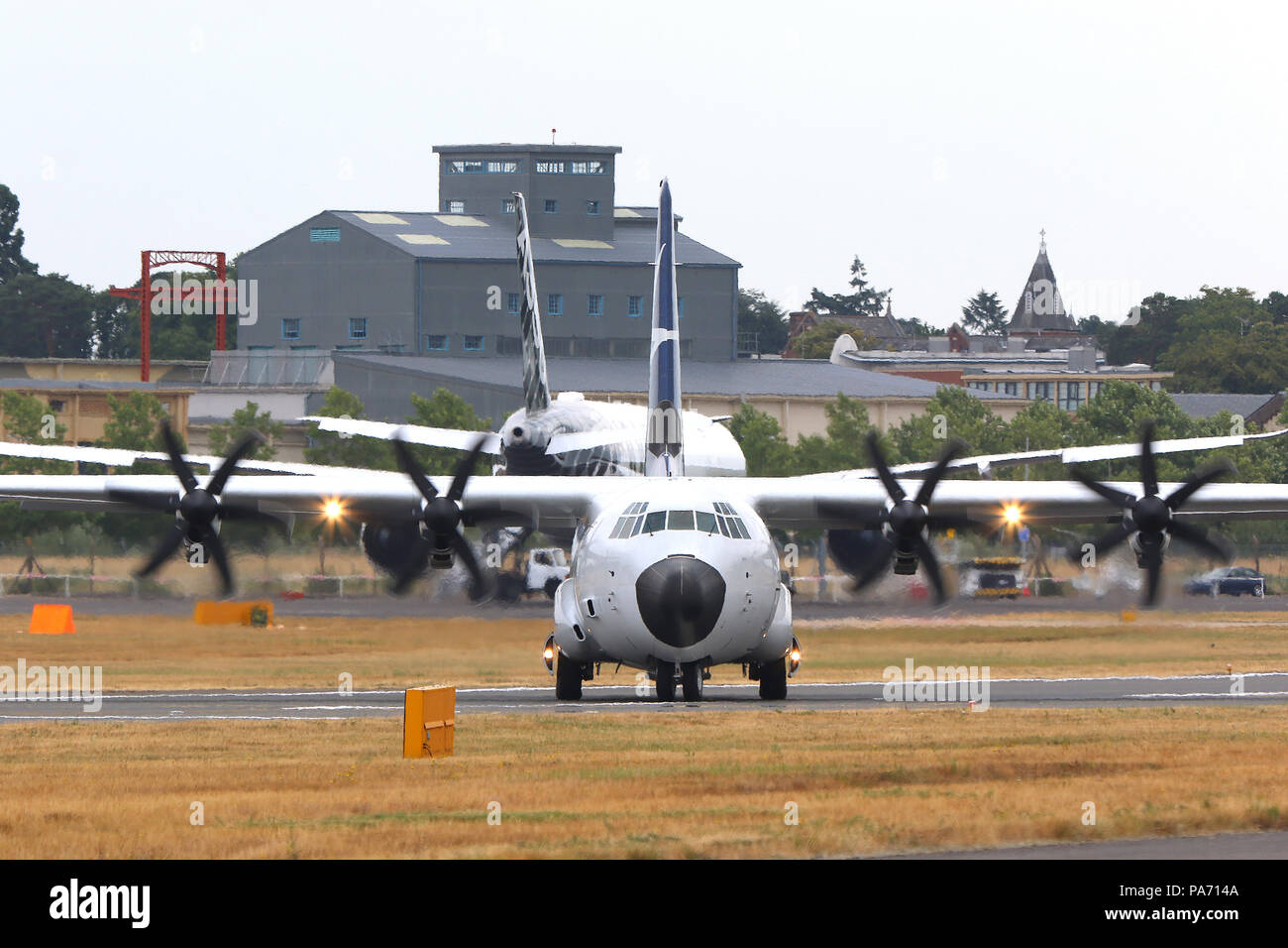 Flughafen Farnborough, Hampshire, UK. Juli 2018 20. Lockheed Martin LM-100 J Super Hercules, Farnborough International Airshow, Flughafen Farnborough, Hampshire, UK, 20. Juli 2018, Foto von Richard Goldschmidt Credit: Rich Gold/Alamy leben Nachrichten Stockfoto