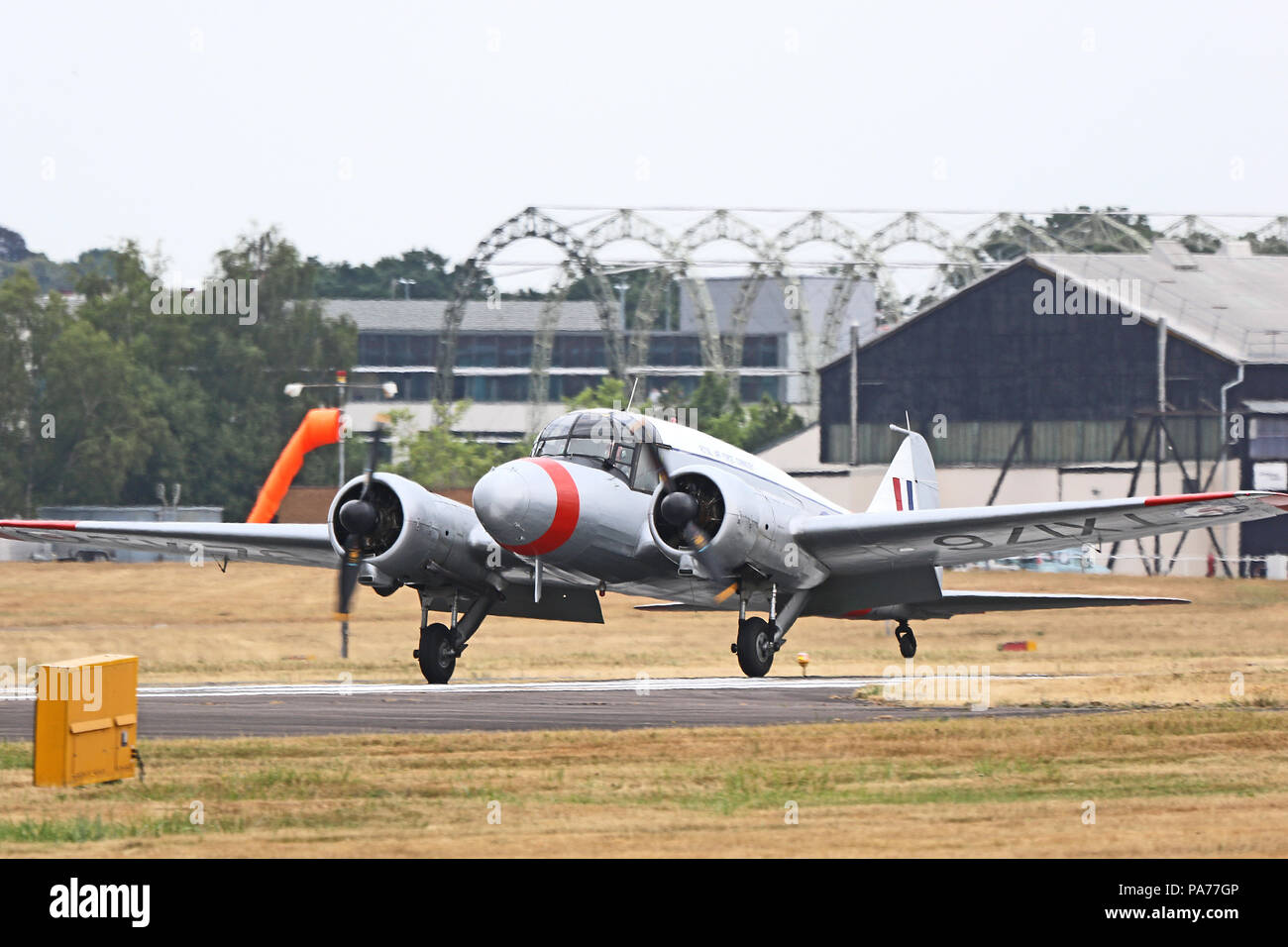 Avro Anson 652A 19 SRS.2, Farnborough International Airshow, Flughafen Farnborough, Hampshire, UK, 20. Juli 2018, Foto von Richard Goldschmidt Credit: Rich Gold/Alamy leben Nachrichten Stockfoto