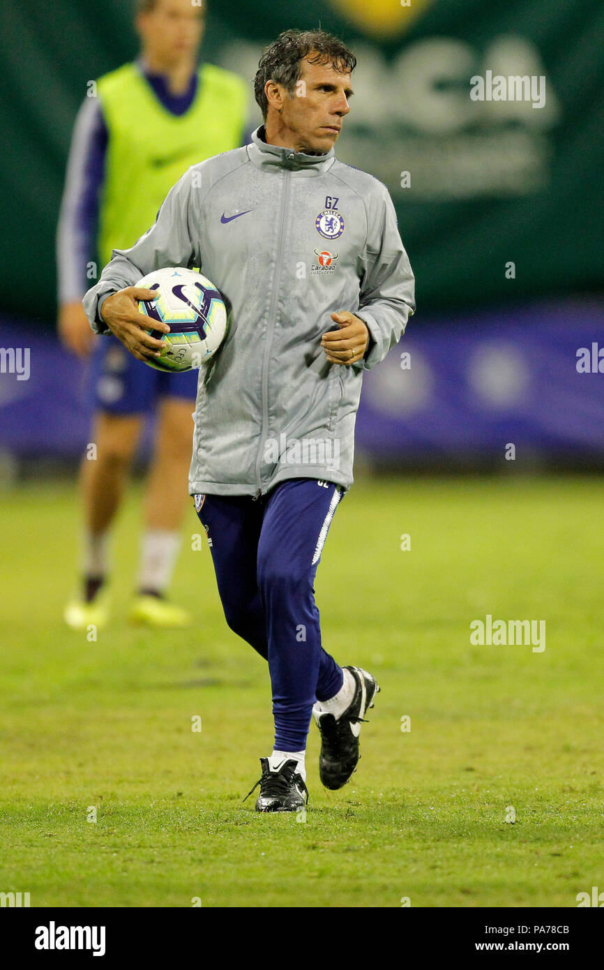 Das waca, Perth, Australien. 21. Juli 2018. Chelsea vor Jahreszeit Tour durch Australien, offenen Training; Gianfranco Zola Uhren training Credit: Aktion plus Sport/Alamy leben Nachrichten Stockfoto