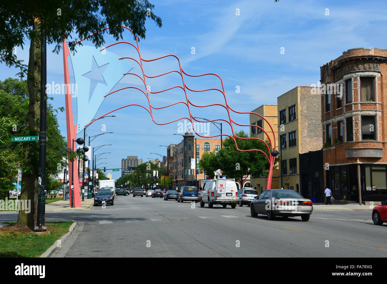 Die westlichen Flagge Gateway auf Division St. in den Nachbarschaften von Humboldt Park/West Stadt, die im Herzen von Chicagos Puerto Rican Gemeinschaft bilden Stockfoto