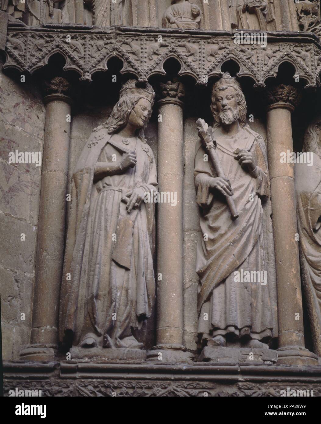 FIGURAS DE LA PORTADA PRINCIPAL DE LA CATEDRAL DE BURGO DE OSMA - SIGLO XIII - GOTICO ESPAÑOL. Lage: Catedral, BURGO DE OSMA, Soria, Spanien. Stockfoto