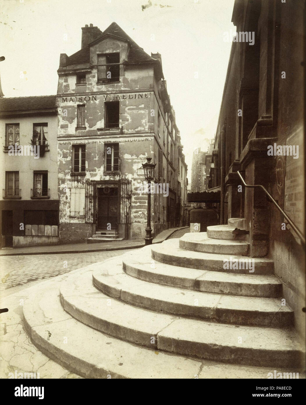 77 Eugène Atget - Rue de la Montagne-Sainte-Genevievè - Stockfoto