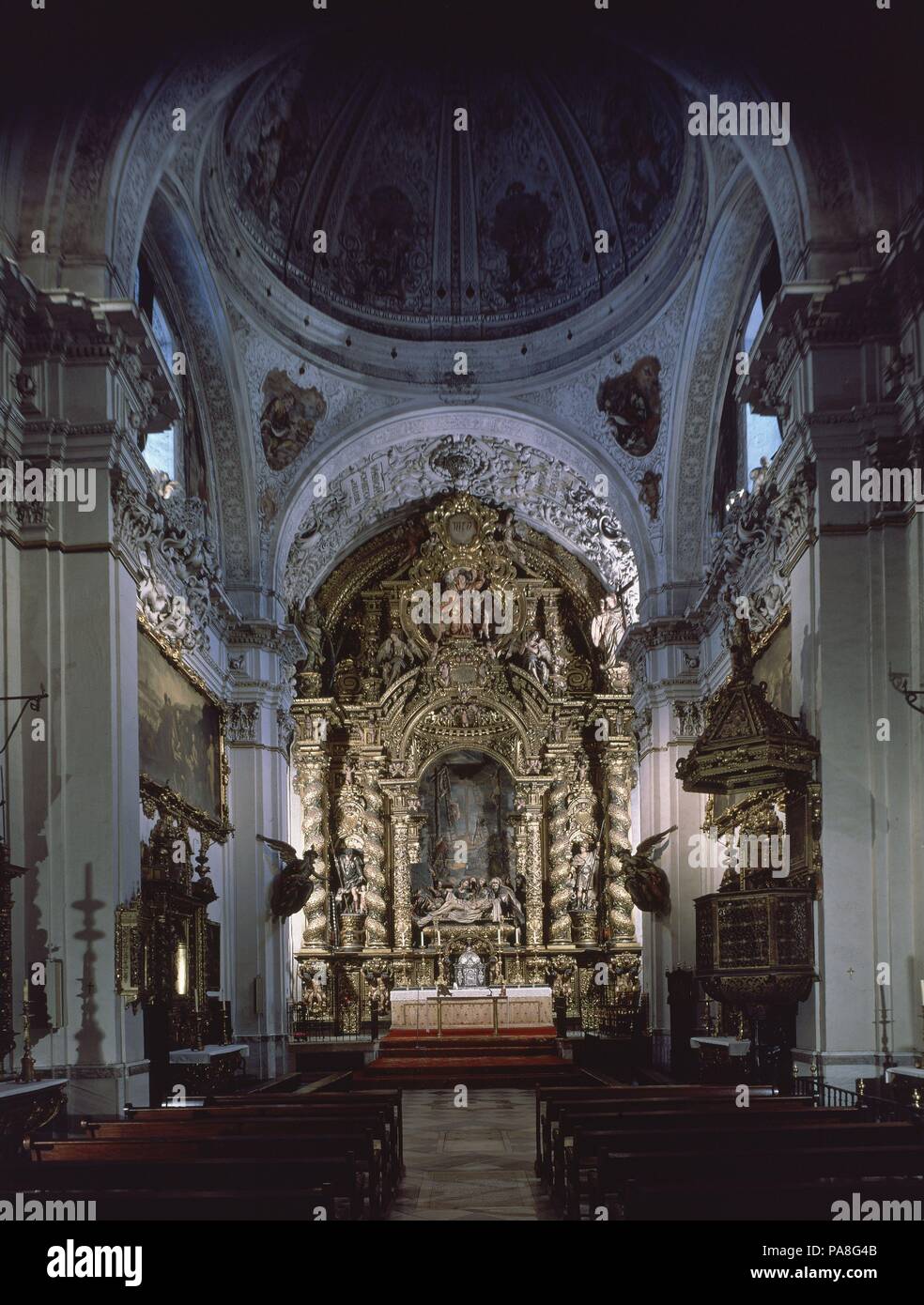 Interieur DE LA IGLESIA DEL HOSPITAL DE LA CARIDAD DE SEVILLA - SIGLO XVII - BARROCO SEVILLANO. Autor: Pedro Sánchez Falconete (1586-1666). Lage: HOPITAL DE LA CHARITE, Sevilla, Sevilla, Spanien. Stockfoto