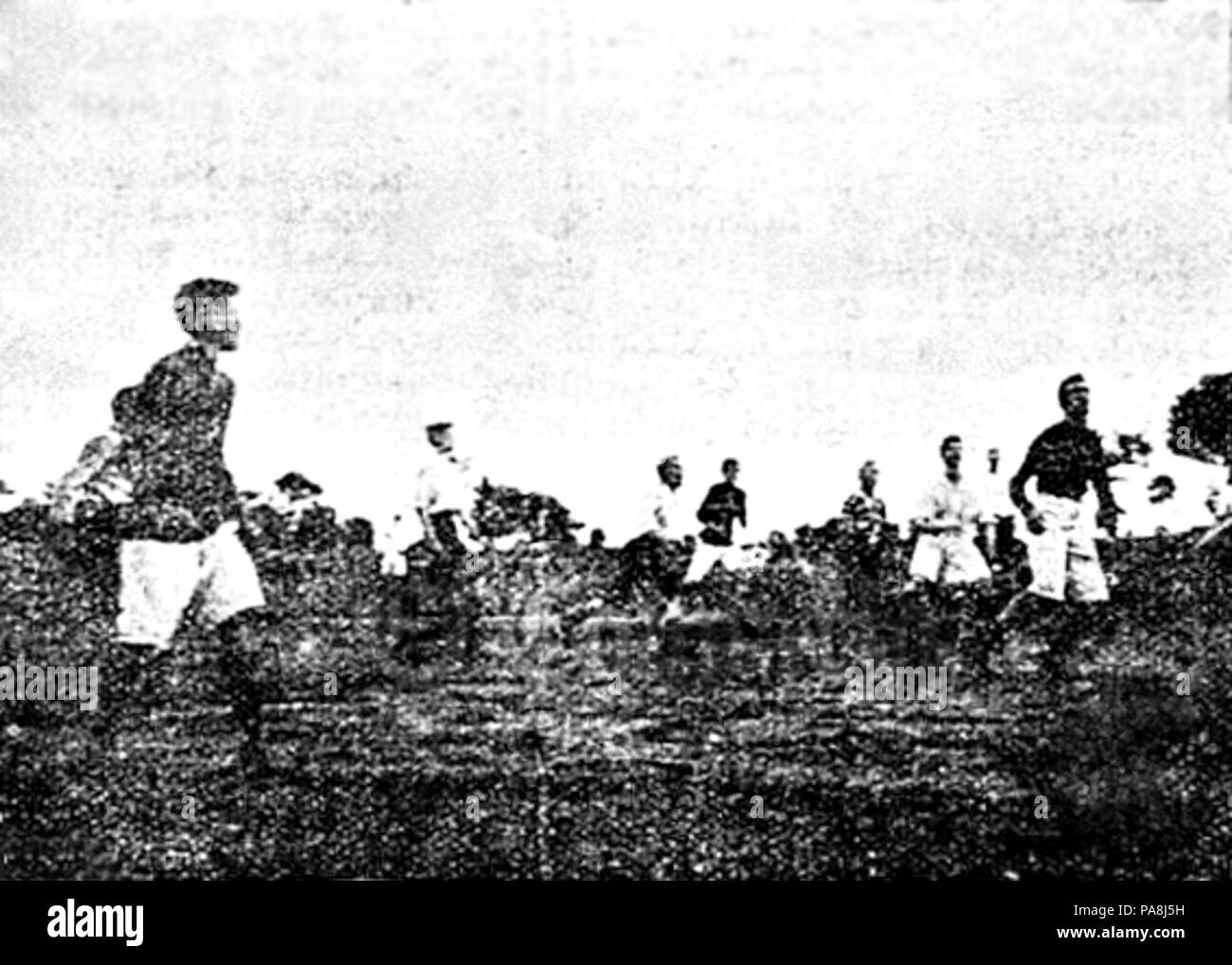 114 HMS Amphion crew Fußballspiel in Lima, Peru (1904) Stockfoto