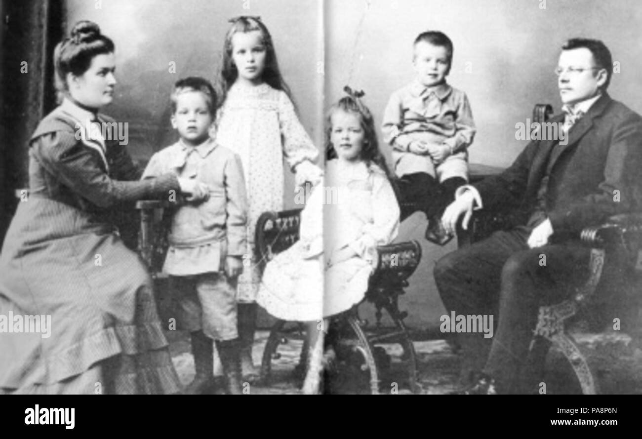141 Juho Kusti paasikivi Familie 1906 Stockfoto