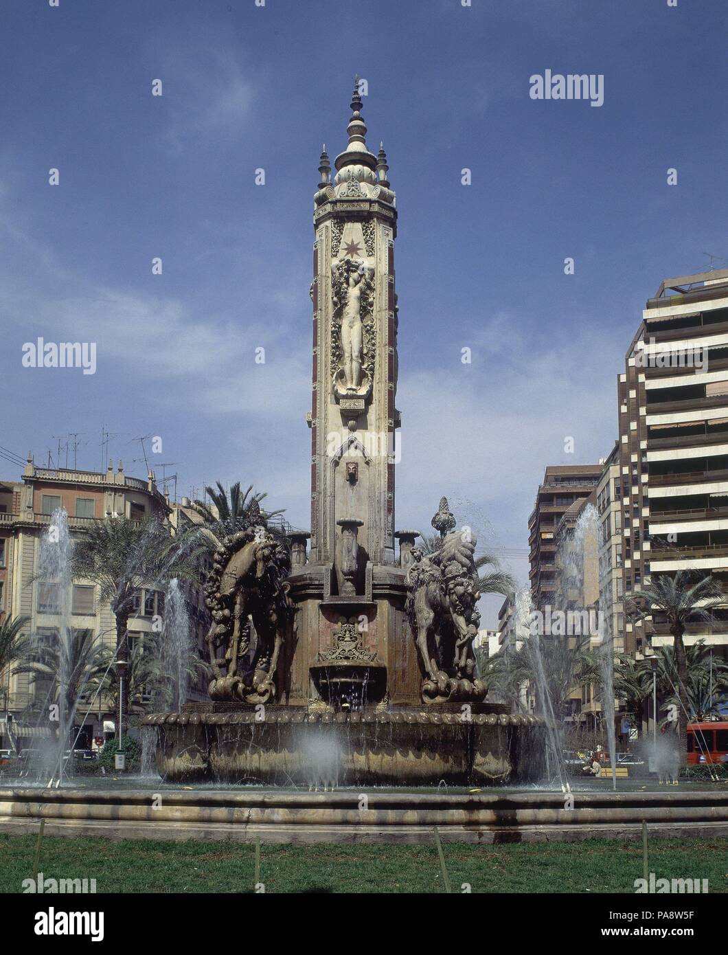 FUENTE DE LA PLAZA DE LOS LUCEROS. Ort: Außen, SPANIEN. Stockfoto