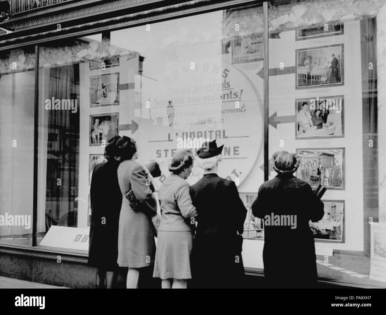 115 Krankenhaus. Ste. Justine Anzeige bei Dupuis Frères BNQ P48 S1P 12212 Stockfoto