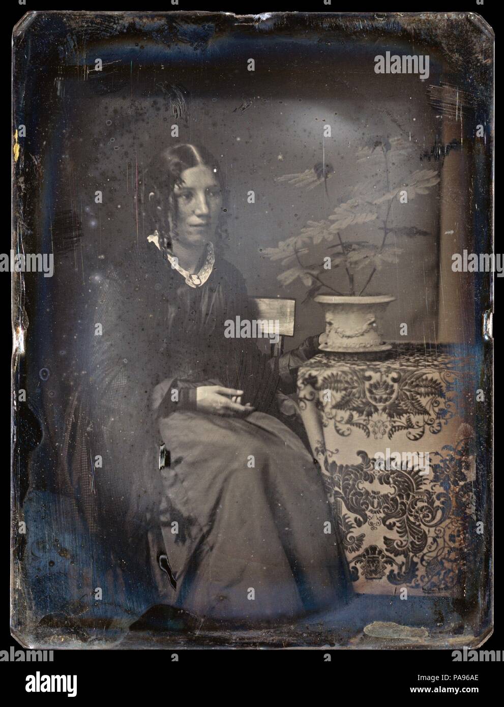 Harriet Beecher Stowe. Artist: Albert Sands Southworth (American West Fairlee, Vermont 1811-1894 Charlestown, Massachusetts); Josiah Johnson Hawes (Amerikanisch, Wayland, Massachusetts 1808-1901 Crawford Notch, New Hampshire). Abmessungen: 10,8 x 8,3 cm. (4 1/4 x 3 1/4 in.). Fotografie Studio: Southworth und Hawes (American, 1843-1863) aktiv. Datum: 1850. In diesem Quartal - Platte Daguerreotypie des amerikanischen Autors Harriet Beecher Stowe (1811-1896) war wahrscheinlich gemacht um die Zeit der Veröffentlichung ihrer einflussreichen Roman Uncle Tom's Cabin (1852). Die enorm erfolgreiche Buch, das die dee Stockfoto