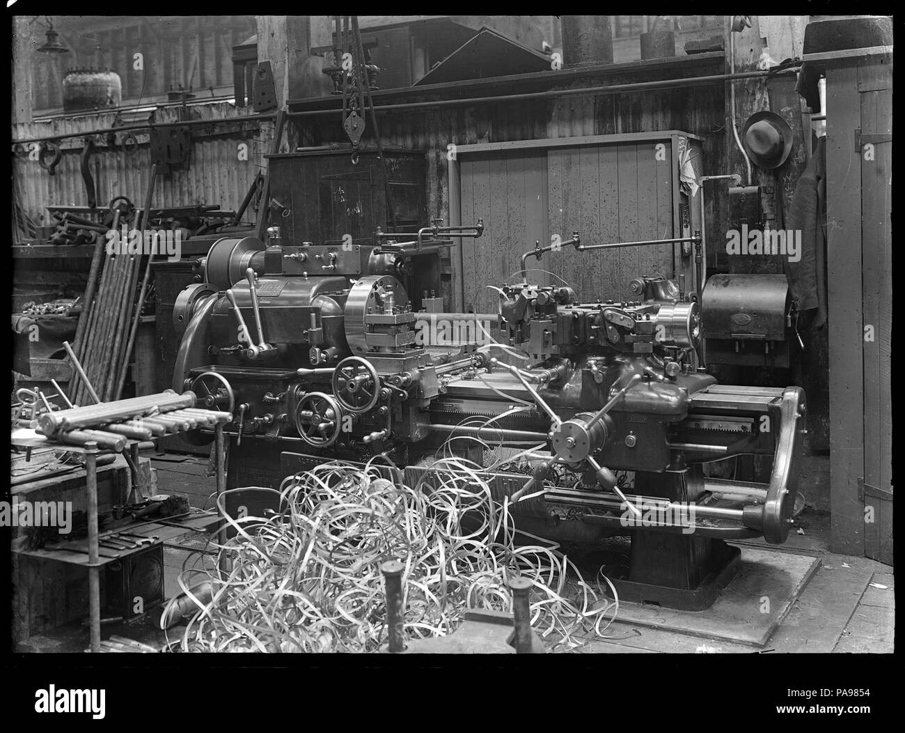 154 Drehmaschine am Hang zum Workshop ATLIB 224446 Stockfoto