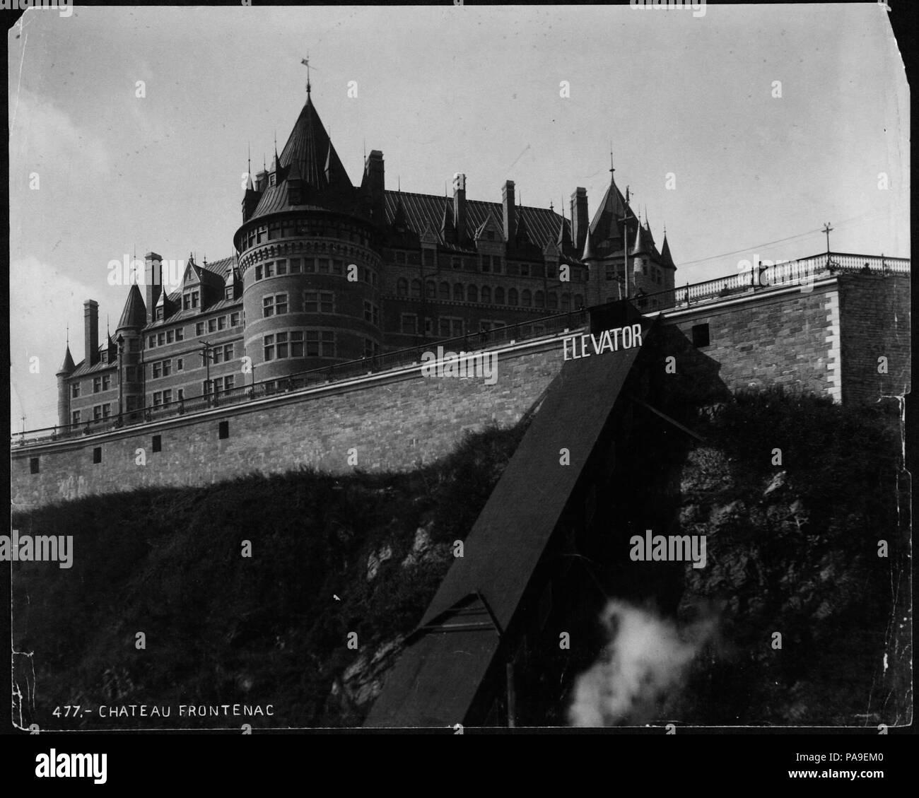 209 Quartier Vieux-Quebec - Platz Terrasse-Dufferin - Château Frontenac BNQ P 560 S1P 477 Stockfoto