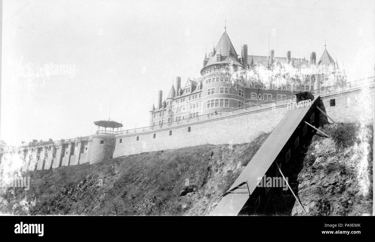 209 Quartier Vieux-Quebec - Platz Terrasse-Dufferin - Château Frontenac BNQ P560S1-P648 Stockfoto