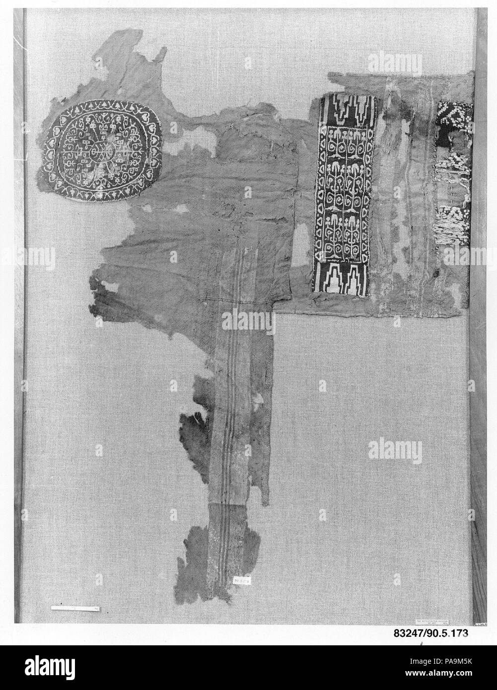 Fragment einer Tunika. Abmessungen: 21 cm hoch 18 5/16 in. Breite (55 cm hoch 46,5 cm breit). Datum: 5.-6. Jh.. Museum: Metropolitan Museum of Art, New York, USA. Stockfoto