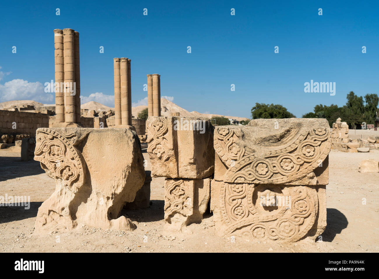 Säulen und Ruinen von Hisham Palace, Jericho, West Bank, Palästina Stockfoto