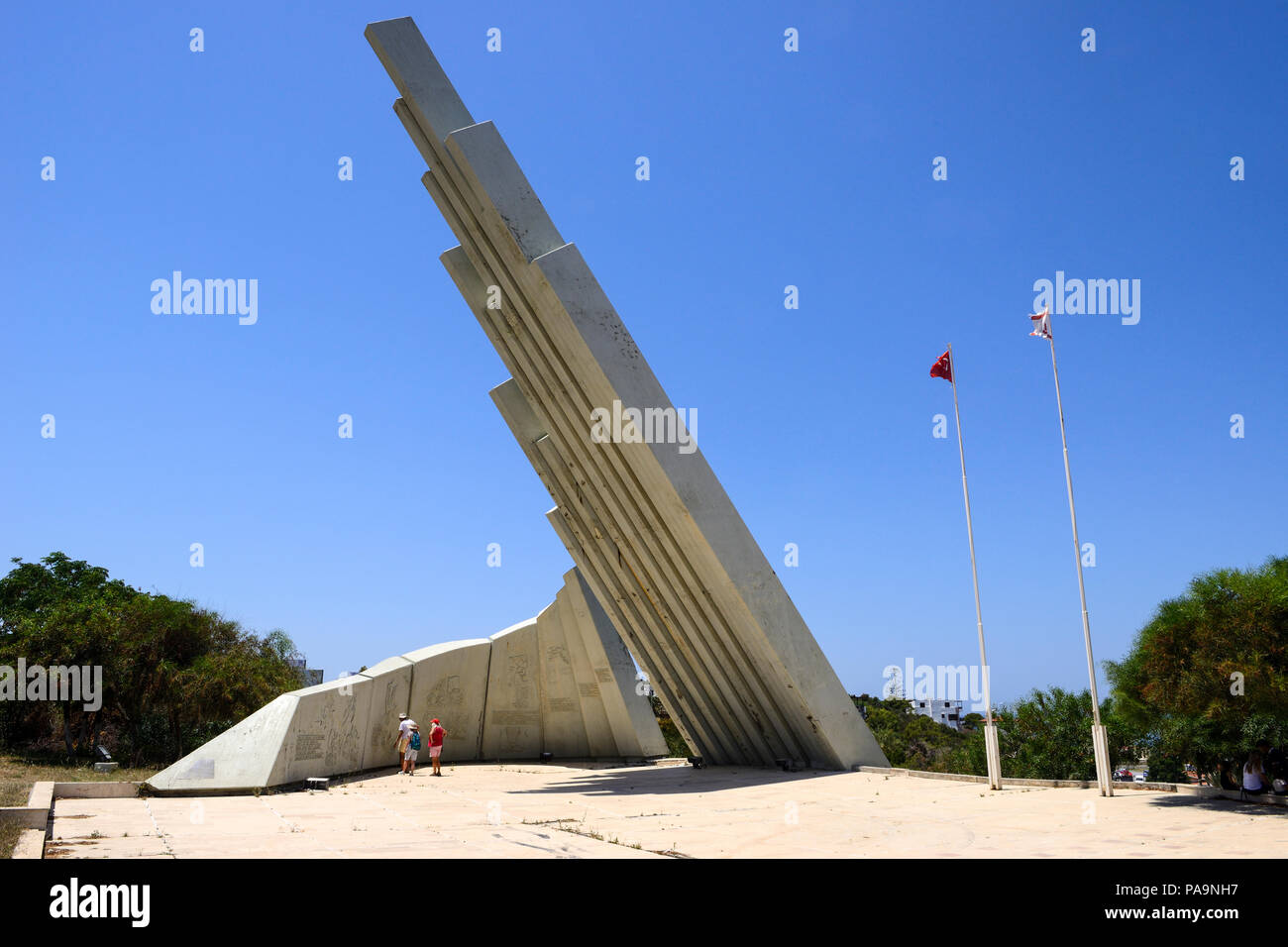 Frieden und Freiheit Denkmal in Alsancak, Türkische Republik Nordzypern Stockfoto