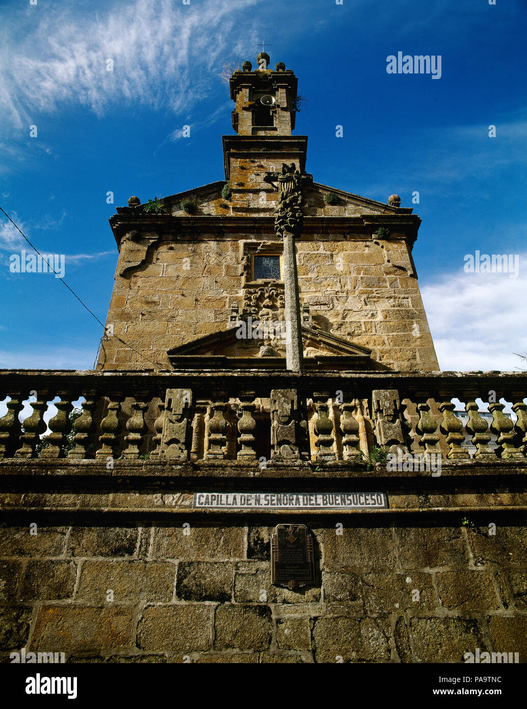 Spanien, Galicien, La Coruña Provinz, Fisterra. Buen Suceso Kapelle (Gute geschieht, Kapelle), aus dem 18. Jahrhundert im Barock Stil. Tod Küste. Stockfoto