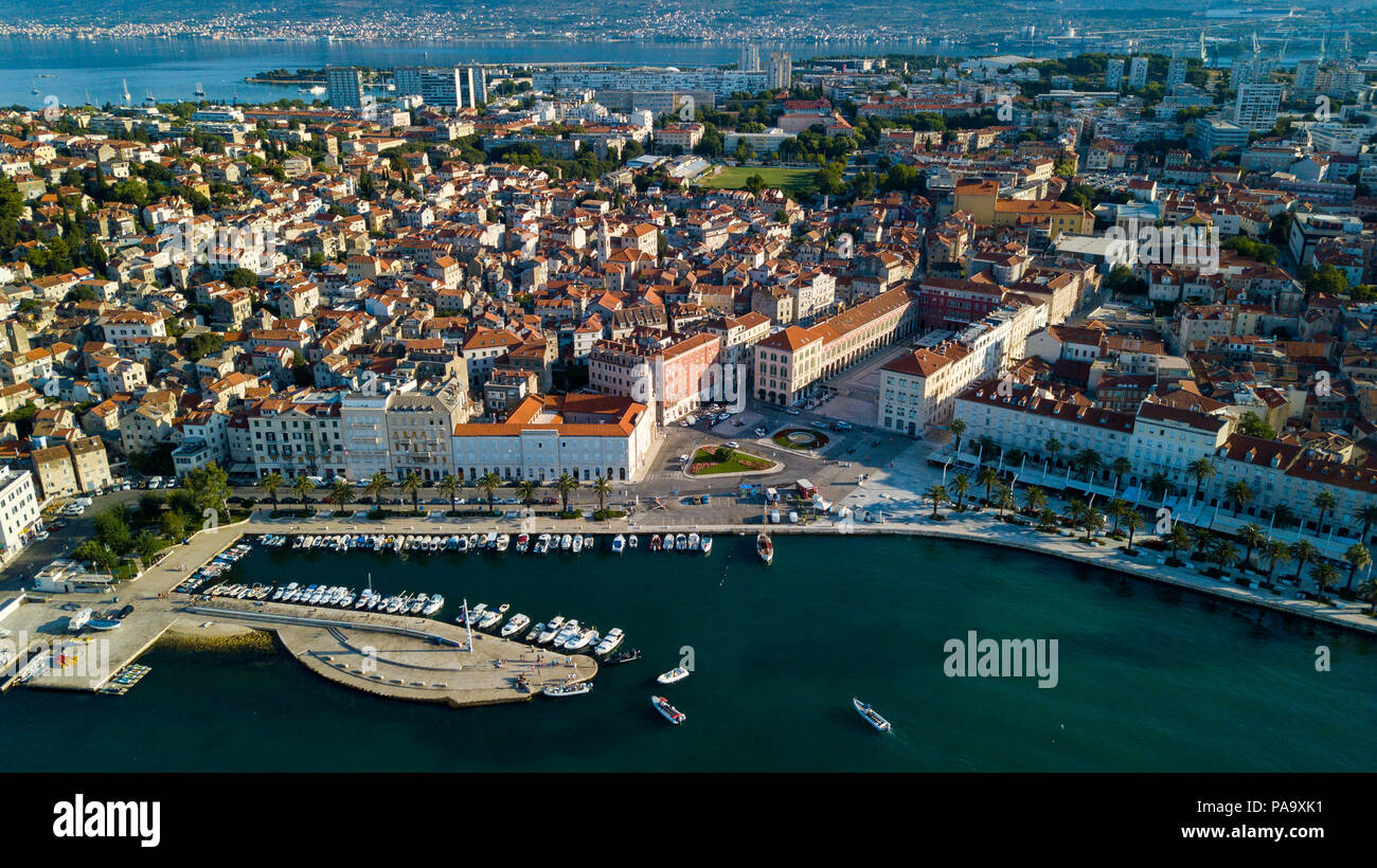 Luftbild der Altstadt von Split, dem historischen Zentrum der Stadt Split, Kroatien Stockfoto