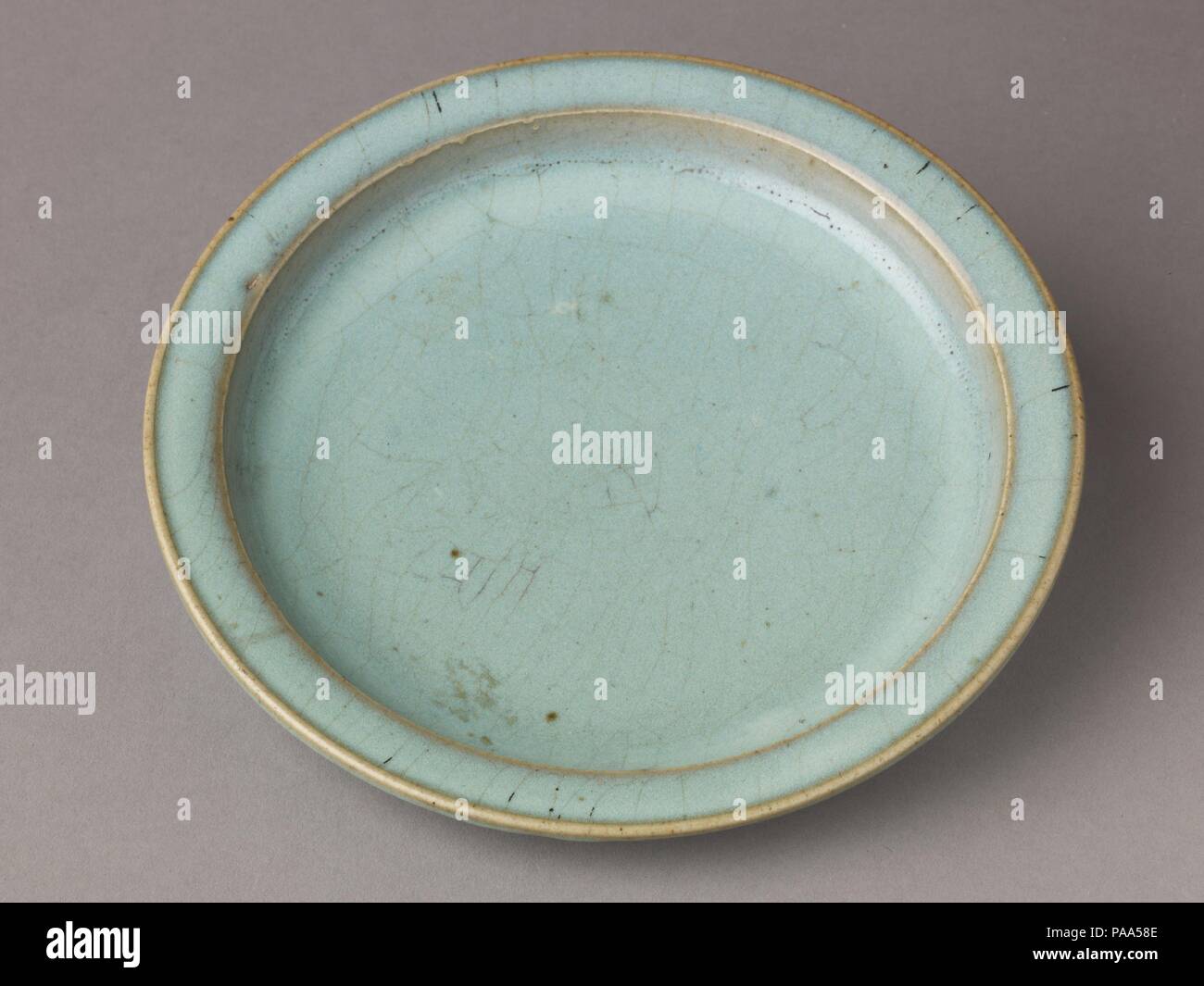 Platte. Artist: Chinesisch, Jin Dynastie. Kultur: Chinesen. Abmessungen: Durchmesser: 7 3/16 in. (18,3 cm). Termin: 12. und 13. Jahrhunderts. Museum: Metropolitan Museum of Art, New York, USA. Stockfoto